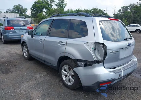 2015 Subaru Forester 2.5I Premium z USA, uszkodzony, nr VIN JF2SJAFC2FH478316
